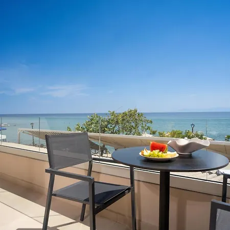 Apartment Kyparissis First Class Kalandra