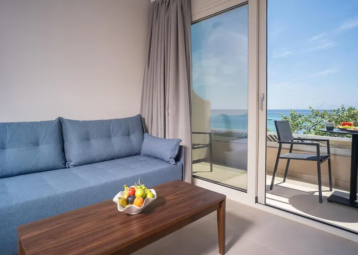 Kyparissis First Class Apartmán *