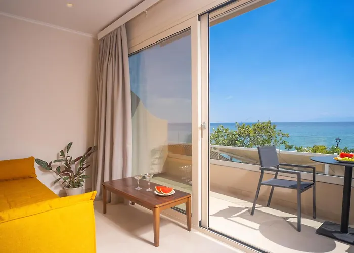 Kyparissis First Class Apartmán Kalandra